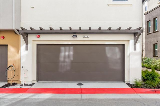 922 Loyola Lane, Morgan Hill, CA 95037