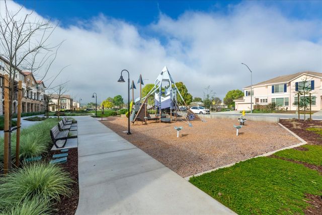 922 Loyola Lane, Morgan Hill, CA 95037