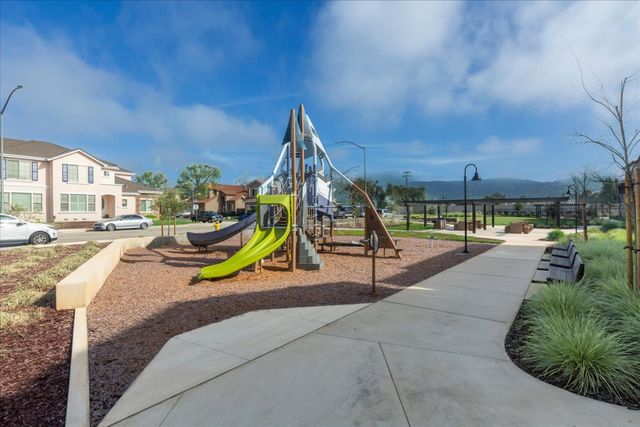 922 Loyola Lane, Morgan Hill, CA 95037