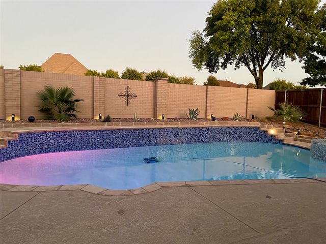 1804 Briaroaks Drive, Flower Mound, TX 75028