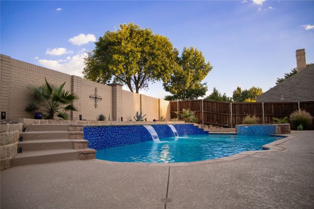 1804 Briaroaks Drive, Flower Mound, TX 75028