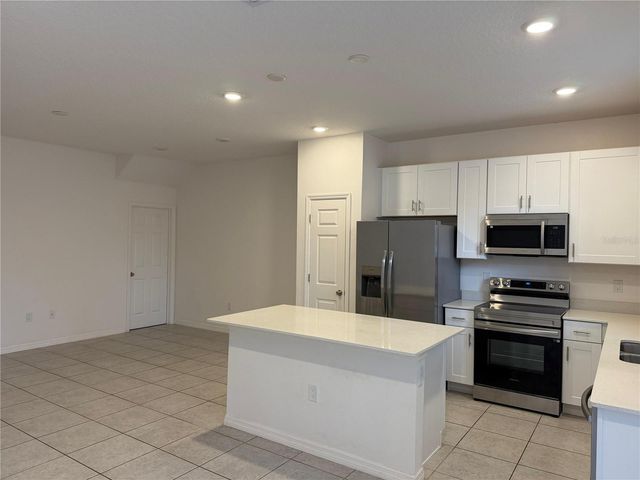 1305 STOCKWELL AVENUE, St Cloud, FL 34771