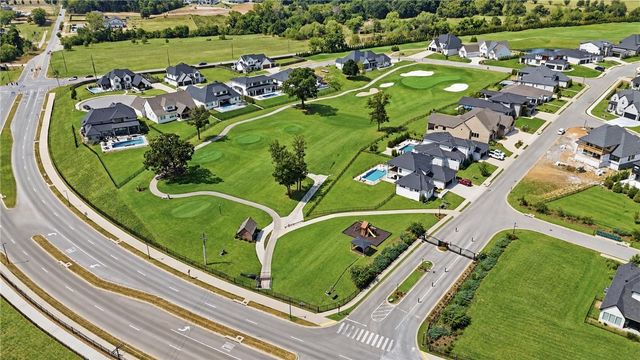 8001 W Ardmore Street, Rogers, AR 72758