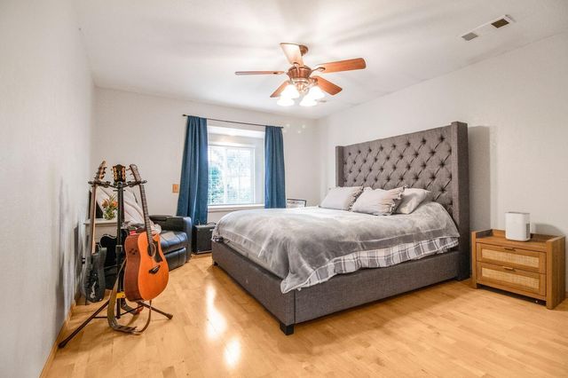 2505 S Ben Maddox Way, Visalia, CA 93292