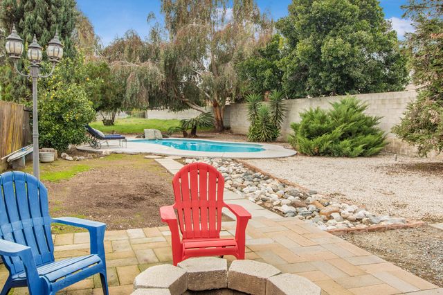 2505 S Ben Maddox Way, Visalia, CA 93292