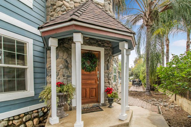 2505 S Ben Maddox Way, Visalia, CA 93292