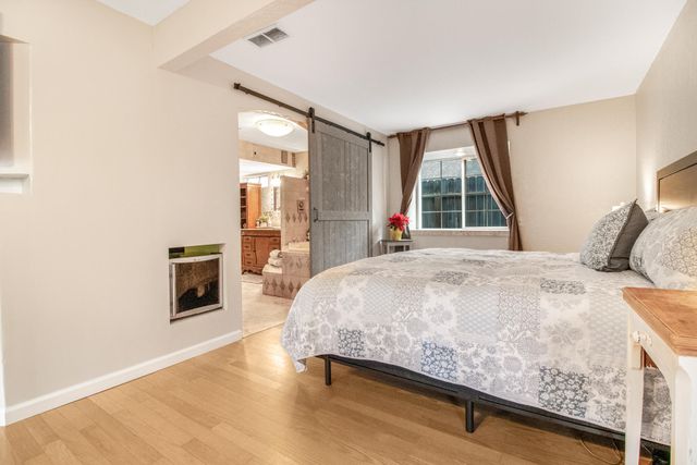 2505 S Ben Maddox Way, Visalia, CA 93292