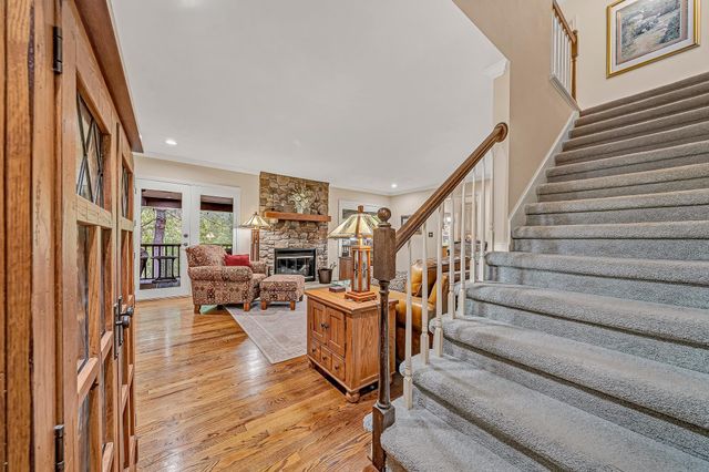6658 Leffler LN, Roanoke, VA 24018