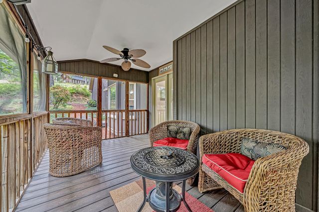 6658 Leffler LN, Roanoke, VA 24018
