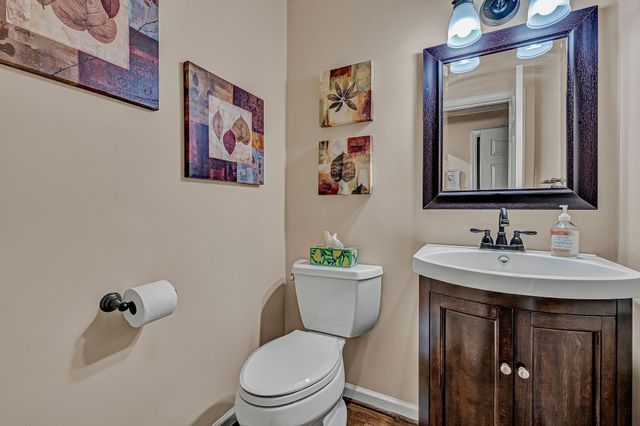 6658 Leffler LN, Roanoke, VA 24018