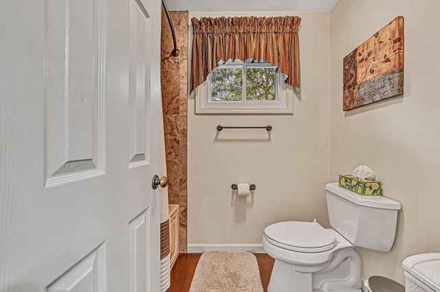 6658 Leffler LN, Roanoke, VA 24018