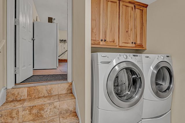 6658 Leffler LN, Roanoke, VA 24018