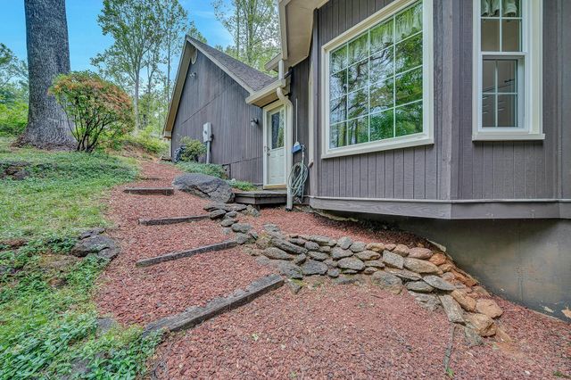 6658 Leffler LN, Roanoke, VA 24018