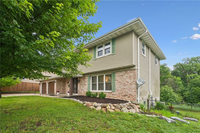 3106 Blue Ridge Ct NE, Cedar Rapids, IA 52402