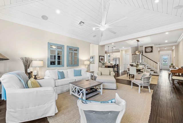 120 Grove Way, Delray Beach, FL 33444