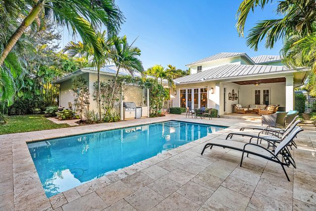 120 Grove Way, Delray Beach, FL 33444