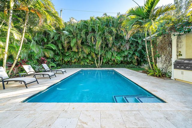 120 Grove Way, Delray Beach, FL 33444