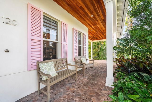 120 Grove Way, Delray Beach, FL 33444