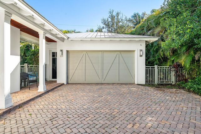 120 Grove Way, Delray Beach, FL 33444