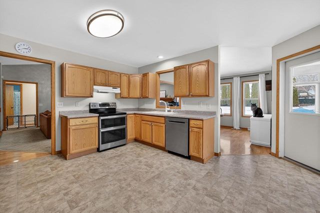 6683 Cheddar Crest Drive, Sun Prairie, WI 53590