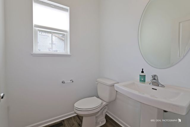 2490 Olivia Court, Wauconda, IL 60084