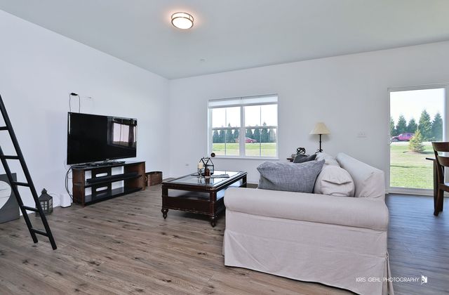 2490 Olivia Court, Wauconda, IL 60084