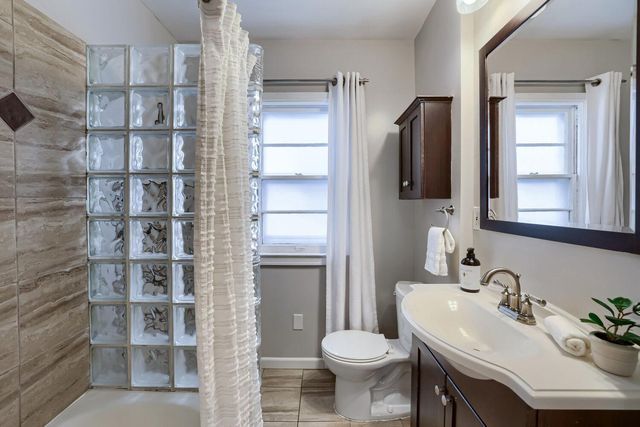 2960 Zarthan Avenue S, Saint Louis Park, MN 55416