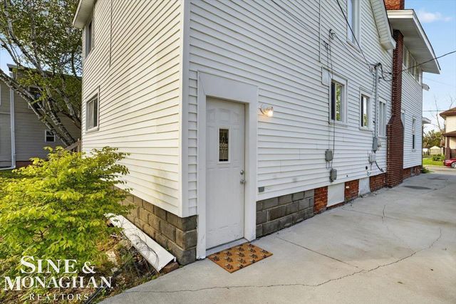 116 Clinton Street, Mt Clemens, MI 48043