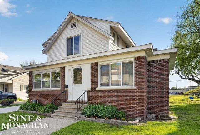 116 Clinton Street, Mt Clemens, MI 48043