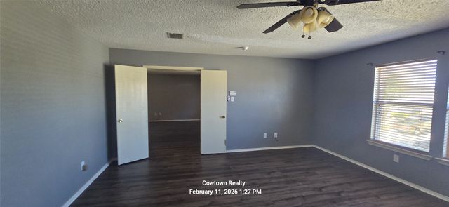 5532 Costa Mesa Drive, Fort Worth, TX 76244