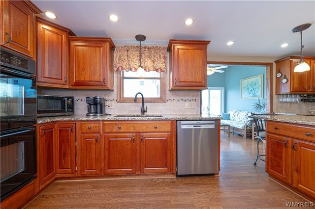 7182 Winbert Drive, Wheatfield, NY 14120