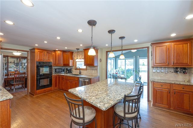 7182 Winbert Drive, Wheatfield, NY 14120