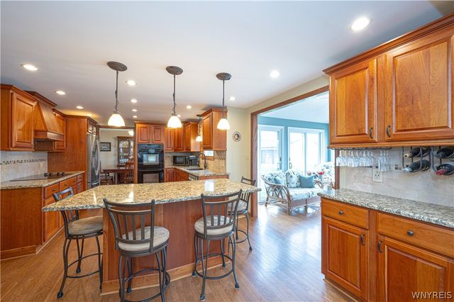 7182 Winbert Drive, Wheatfield, NY 14120