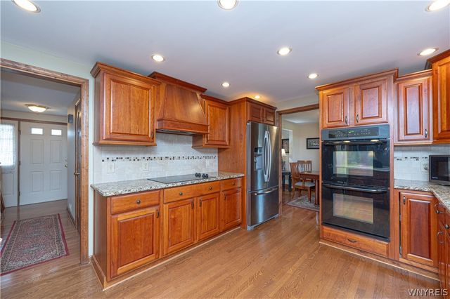 7182 Winbert Drive, Wheatfield, NY 14120