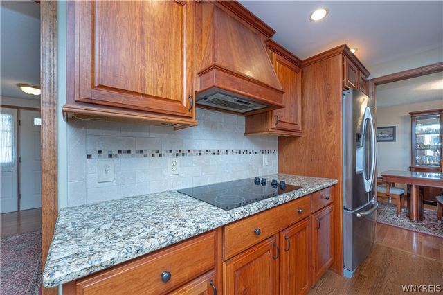 7182 Winbert Drive, Wheatfield, NY 14120