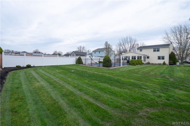 7182 Winbert Drive, Wheatfield, NY 14120