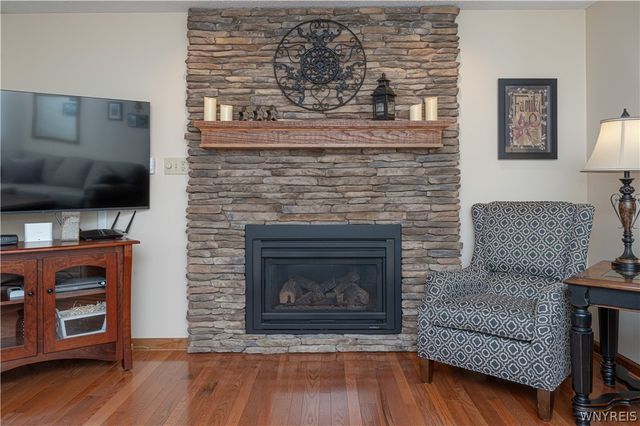 7182 Winbert Drive, Wheatfield, NY 14120