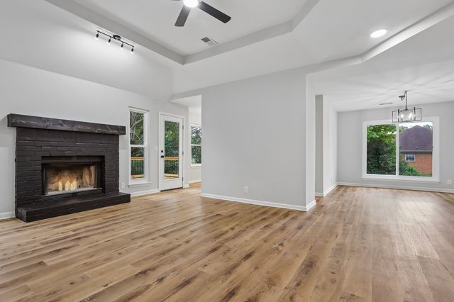 4825 Morgan Dr, Old Hickory, TN 37138
