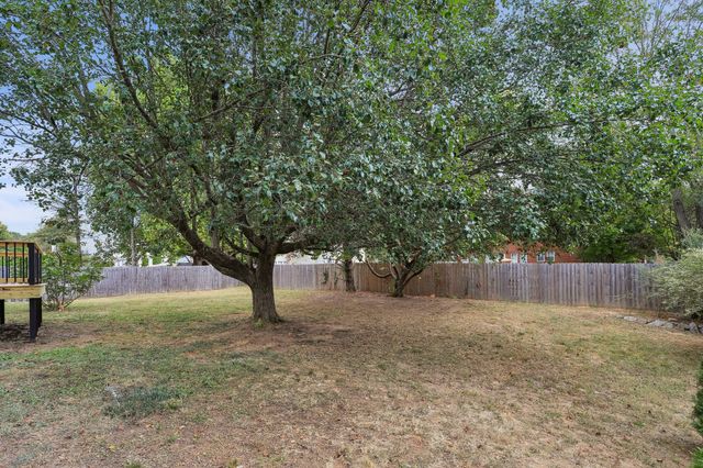 4825 Morgan Dr, Old Hickory, TN 37138