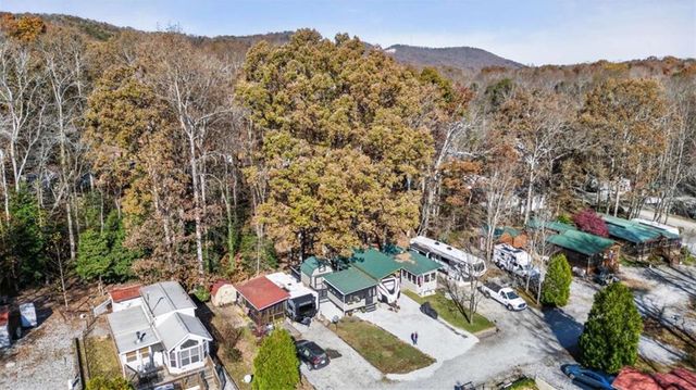 324 Leisure Acres Drive, Cleveland, GA 30528