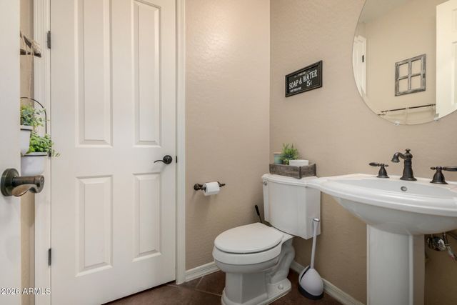 18121 W LAS CRUCES Drive, Goodyear, AZ 85338