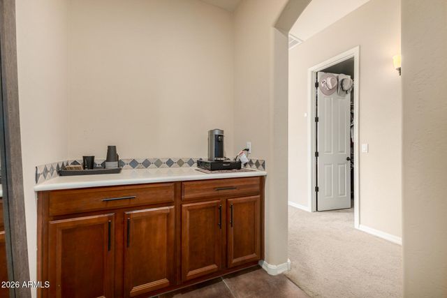 18121 W LAS CRUCES Drive, Goodyear, AZ 85338