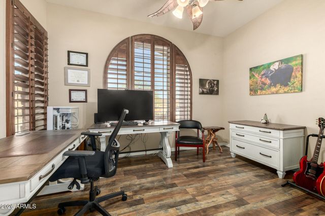 18121 W LAS CRUCES Drive, Goodyear, AZ 85338