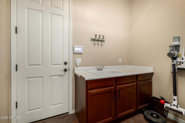 18121 W LAS CRUCES Drive, Goodyear, AZ 85338