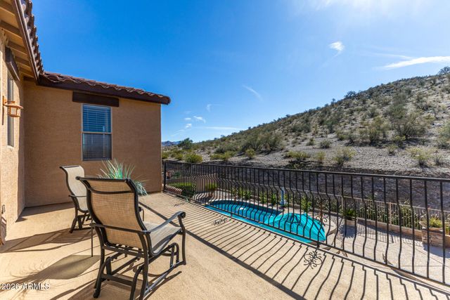 18121 W LAS CRUCES Drive, Goodyear, AZ 85338