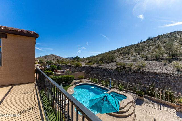 18121 W LAS CRUCES Drive, Goodyear, AZ 85338