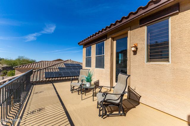 18121 W LAS CRUCES Drive, Goodyear, AZ 85338