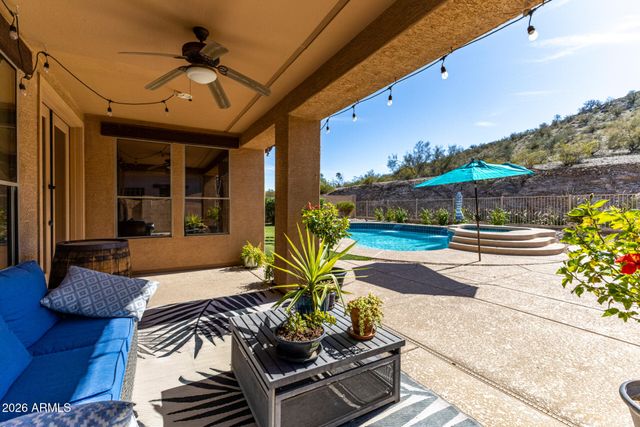 18121 W LAS CRUCES Drive, Goodyear, AZ 85338