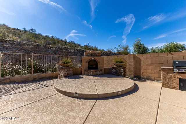 18121 W LAS CRUCES Drive, Goodyear, AZ 85338