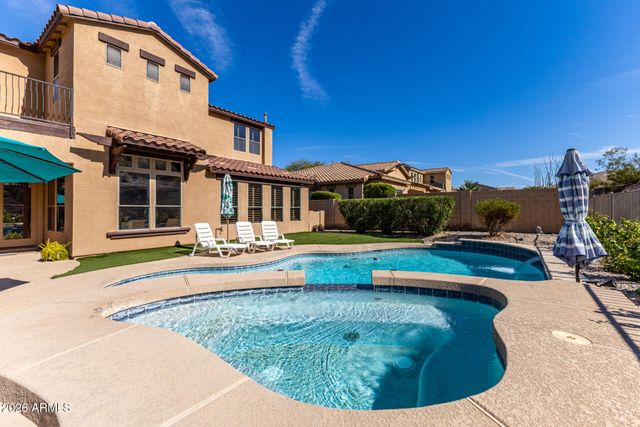 18121 W LAS CRUCES Drive, Goodyear, AZ 85338